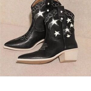 Festival Western Shooting Star Embroidered black Cowboy Boots 6.5